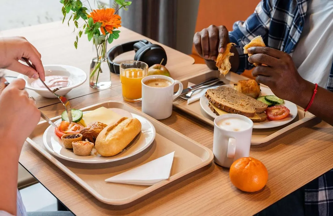 Ibis Budget Amsterdam Airport-1