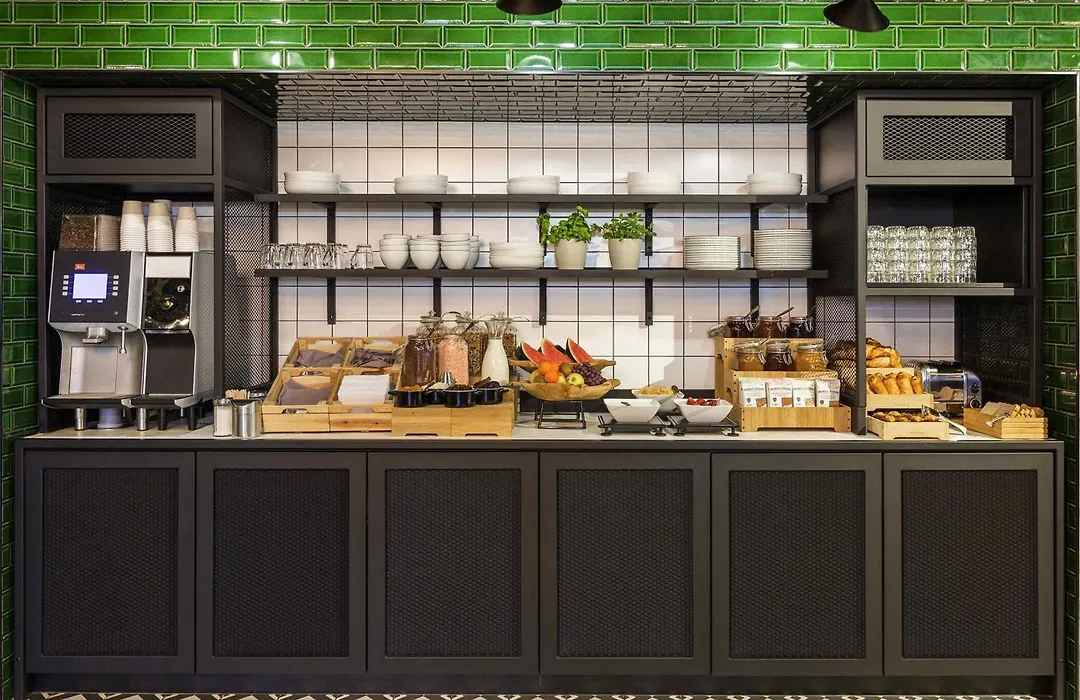 Ibis Styles Amsterdam Airport-1