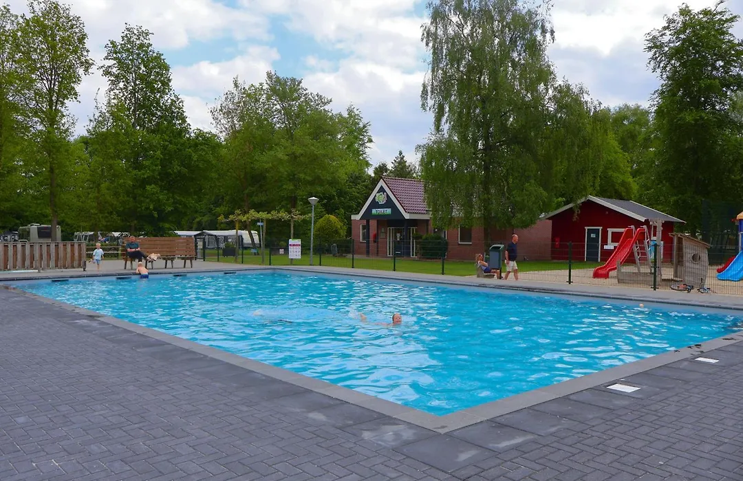 Vakantiepark T Urkerbos - Blokhutje-1