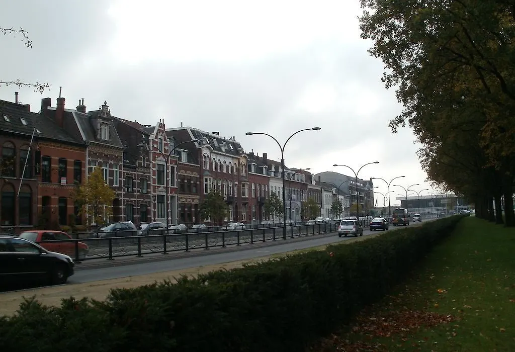 Op De Burg-1
