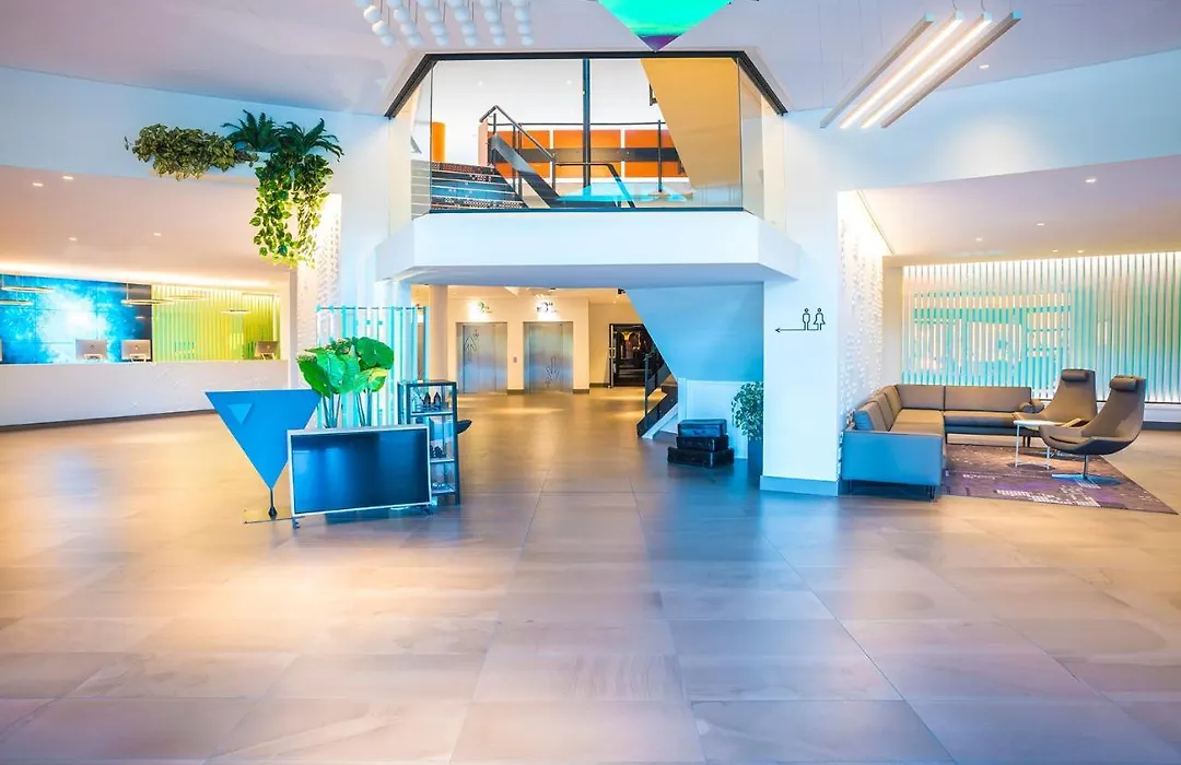Preston Palace-1
