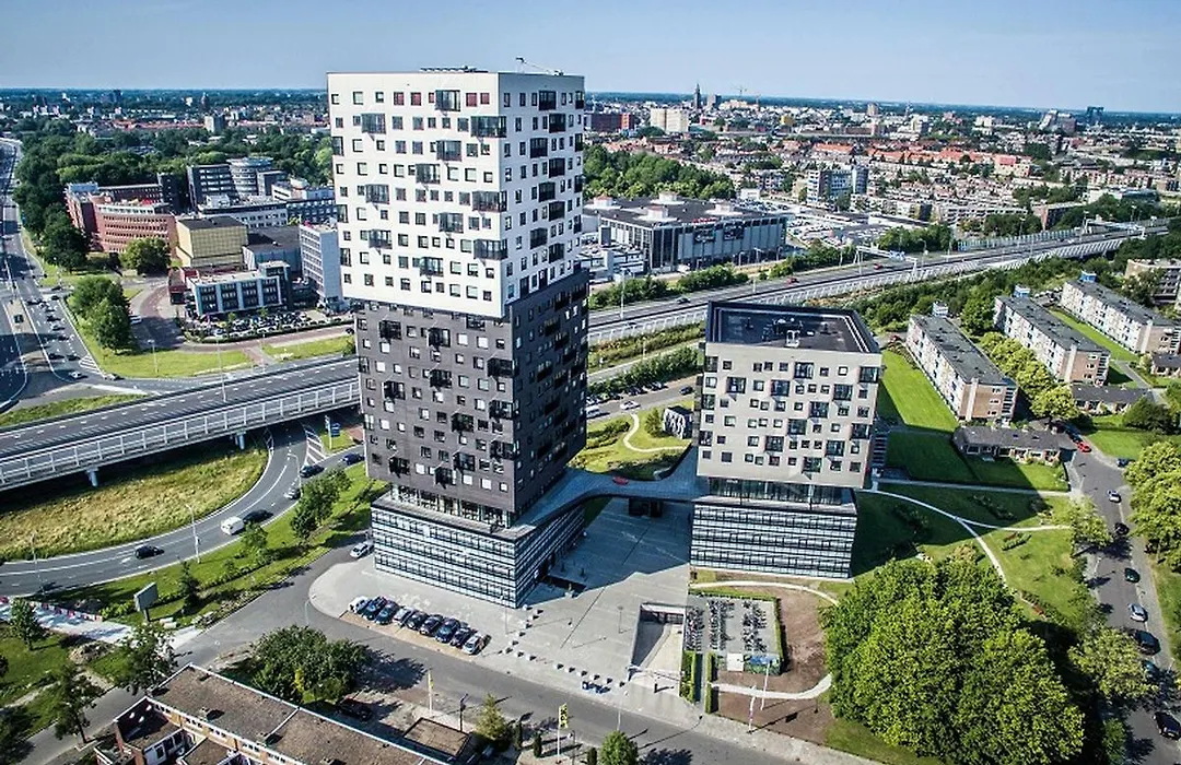 Leonardo Hotel Groningen-1