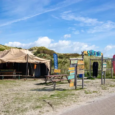 Surfana Vlieland Surf Host En Bed & Breakfast-3