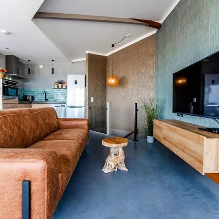 Beach Apartments-2