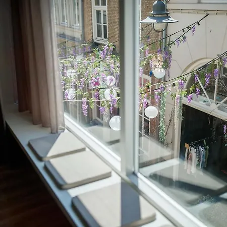 Boutique Chic 55M2 Apartment With City Garden - Db6A-3