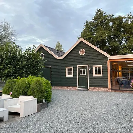 Flora'S B&B-3