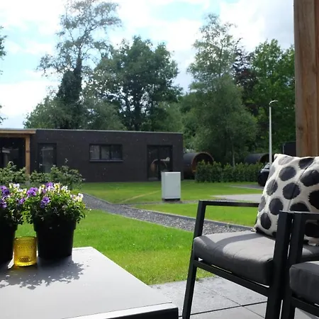 The Black Oak - Luxe Bungalow Met Prive Sauna-2