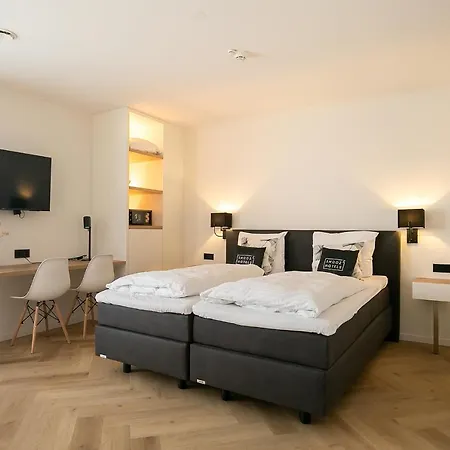 Snoozz Hotels Bolsward Boutique hotel zonder receptie met digitale sleutel-2