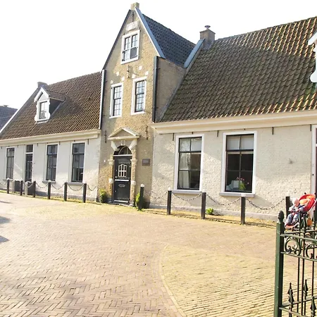De Thuiskamer in Grou als B&B of Vakantiehuis-3