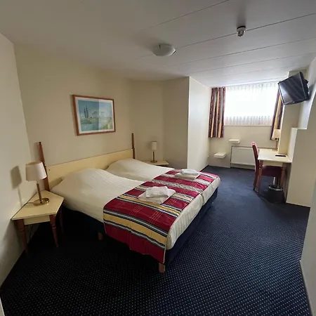 Boulevard Hotel Scheveningen-3