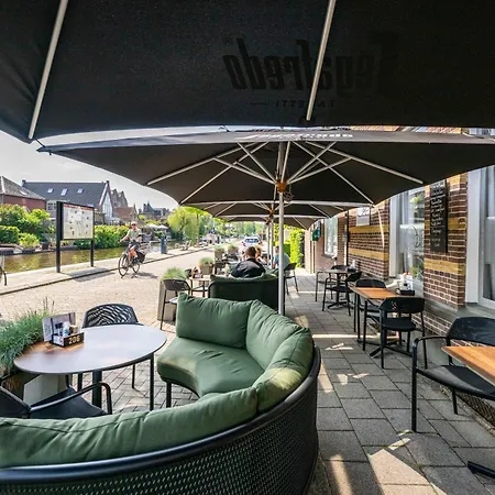 Hotel Over De Brug-2
