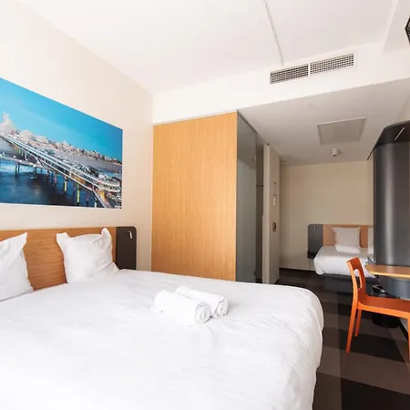 Easyhotel The Hague Scheveningen Beach-3