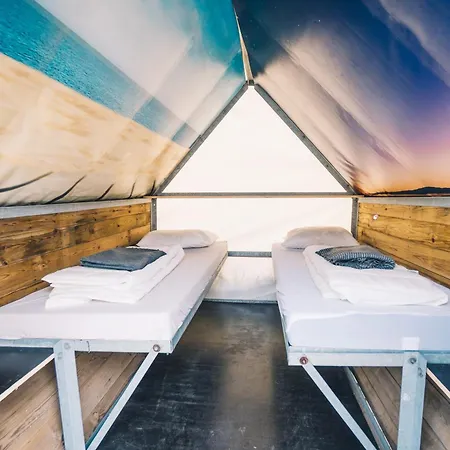 Surfana Camp Bloemendaal Hostel-3