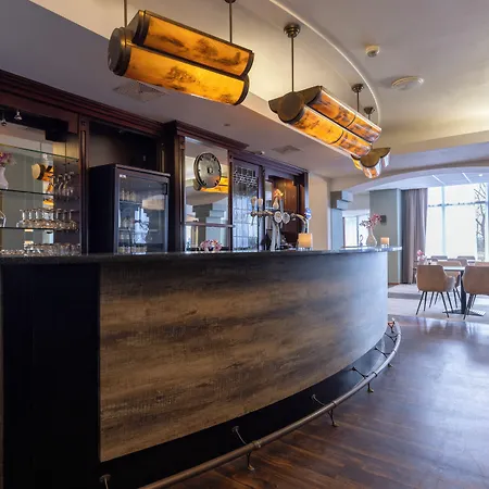 Fletcher Hotel Restaurant Rooland-2