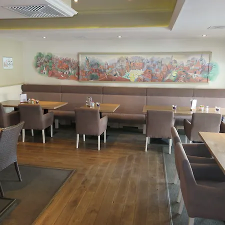 Hotel American-2