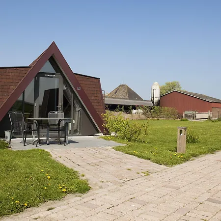 Hotelhuisjes Andijk-3