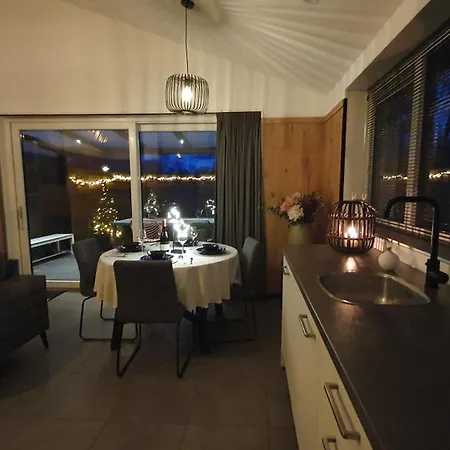 Luxe vakantiebungalow met omheinde tuin voor hond en kinderen-3