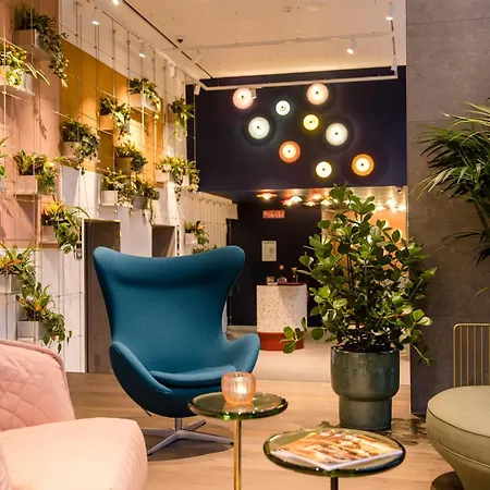 Motel One Rotterdam-2