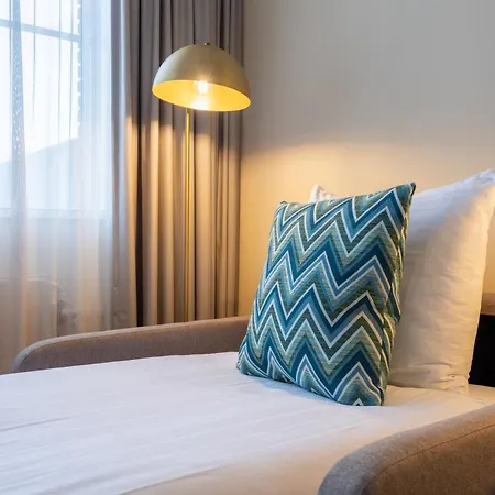 Leonardo Hotel Breda City Center-2