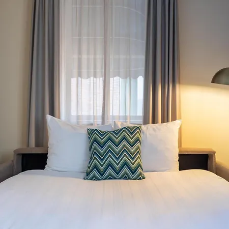 Leonardo Hotel Breda City Center-3