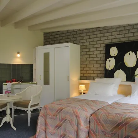 Hotel De Paddestoel-2