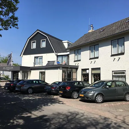 Boutique Hotel De Zwaluw-2