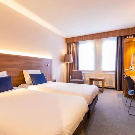 City Hotel-2