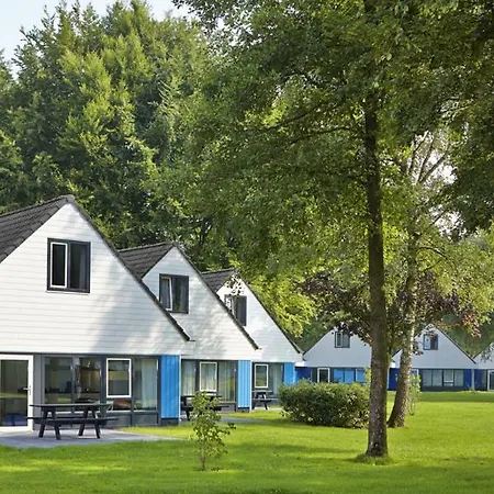 Walibi Village-2
