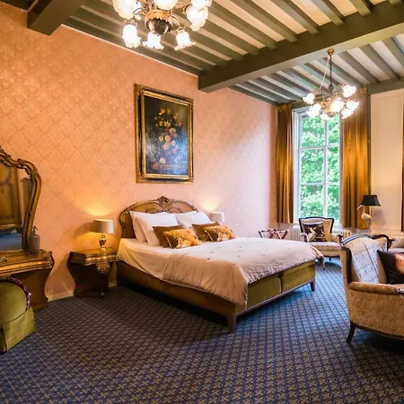 Hotel Aan De Dam-3