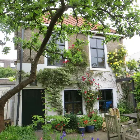 Apple Tree Cottage - Charming Home At Beautiful Canal In Our Idyllic Garden-2
