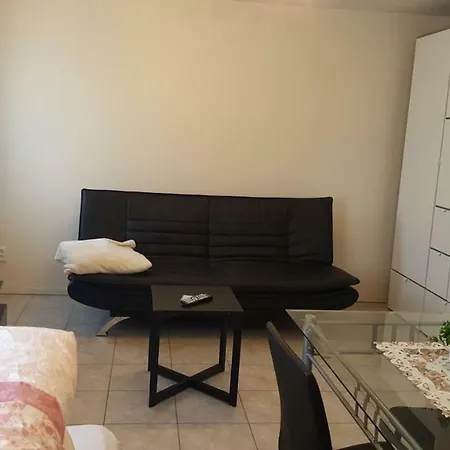 Apartment + Studios Insulinde-3