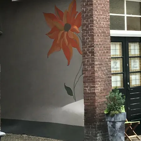 Blom aan de Gracht-3