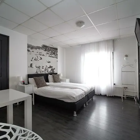 Hotel Zeespiegel-3
