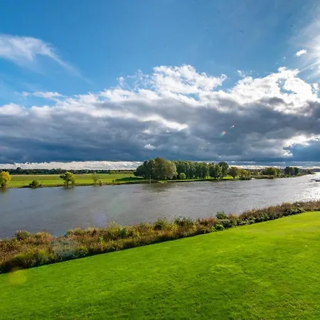 Vakantie aan de Maas-2