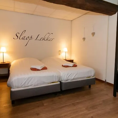 B&B Hotel Gasthoeve Het Valkennest-2