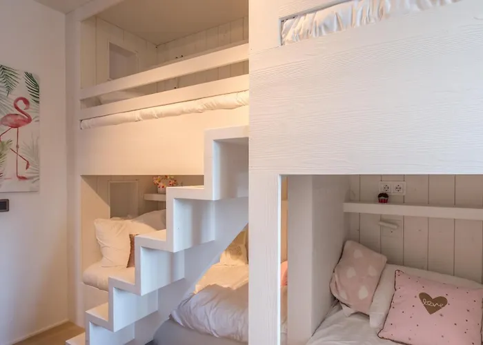 Luxe apmt Zwembad Sauna op Duin aan Strand, registratie 17146E3088BEB97A4E16 Cadzand, Nederland