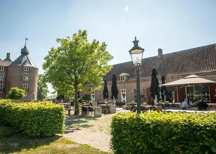 B&B kasteel Ammersoyen Ammerzoden, Nederland
