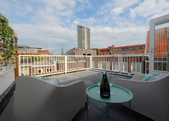 Sunny 45M2 Penthouse With Balcony And Terrace - R65C