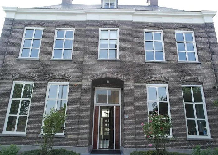 B&B Groepsaccommodatie De Pastorie Lage Mierde