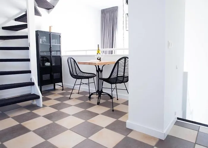 Puur Mechelen Villa, Nederland