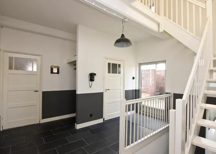 B&B Pompgebouw Aan De Rijn Tolkamer, Nederland