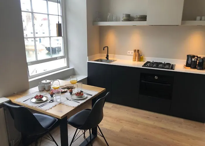 Hartje Goes! Appartement, Nederland