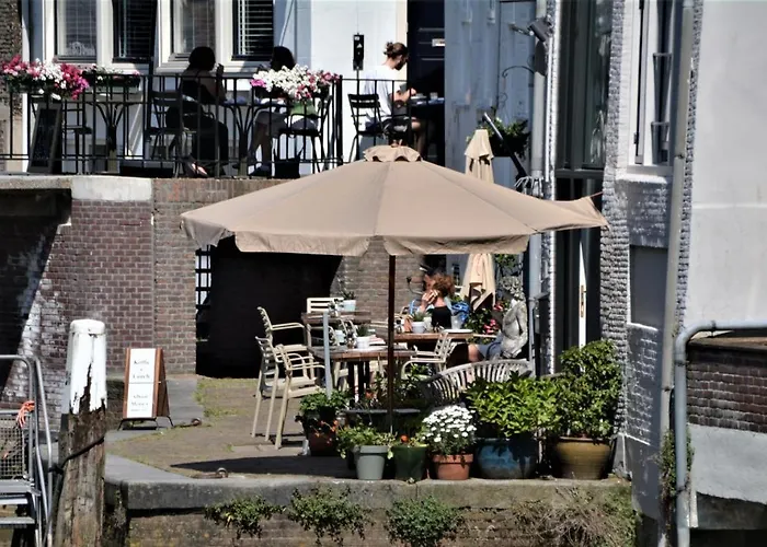 Rijksmonument Appelsteiger Bed and Breakfast Dordrecht, Nederland