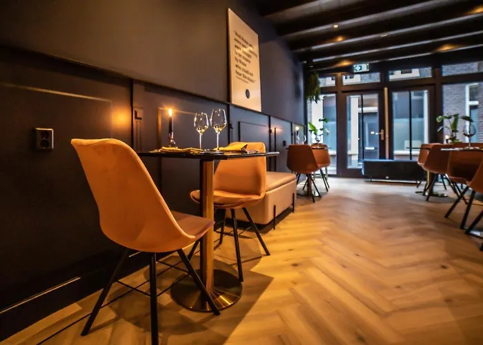 Hotel Cafe Restaurant 'T Raedhus Dokkum, Nederland