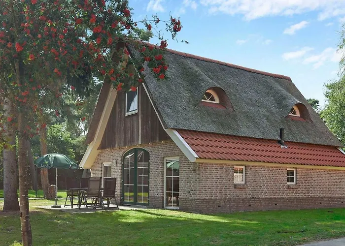 Landal Landgoed De Hellendoornse Berg Hotel Haarle, Nederland