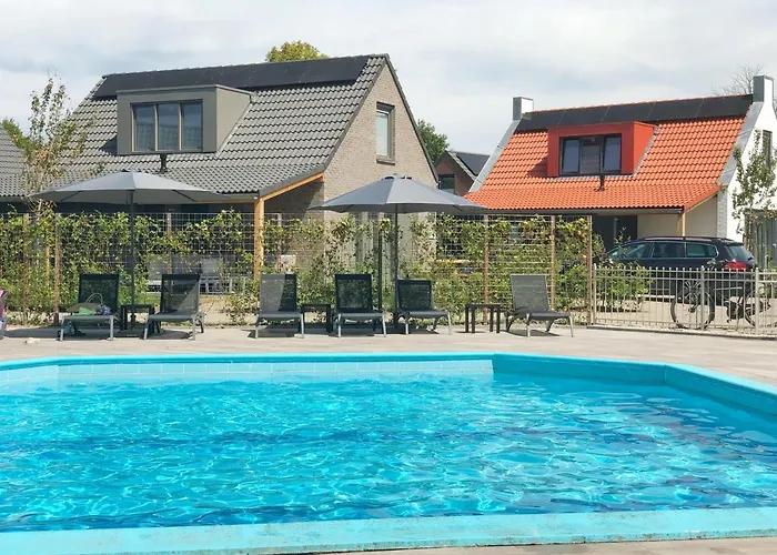 Chalet 575 op Recreatiepark De Wielen Sint Maarten, Nederland