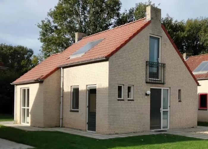 6pers Op Park Broeckhuys In Ewijk Aan Groot Zwemplas Groene Heuvels In Het Land Van Maas&Waal