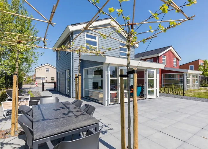 Nautic Rentals - Marinapark Oude-Tonge, Nederland