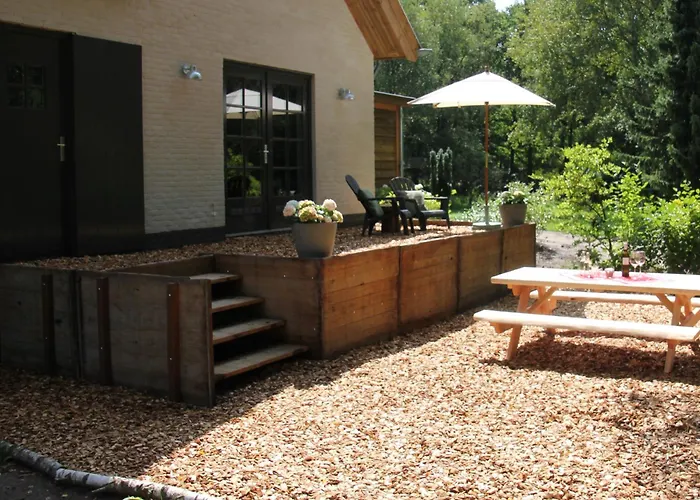 Inn The Woods - Private Stay