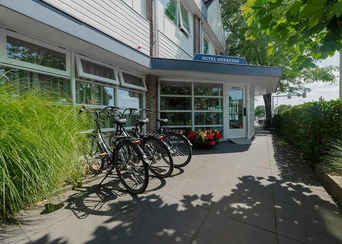 Hotel Herbergh Amsterdam Airport Badhoevedorp, Nederland